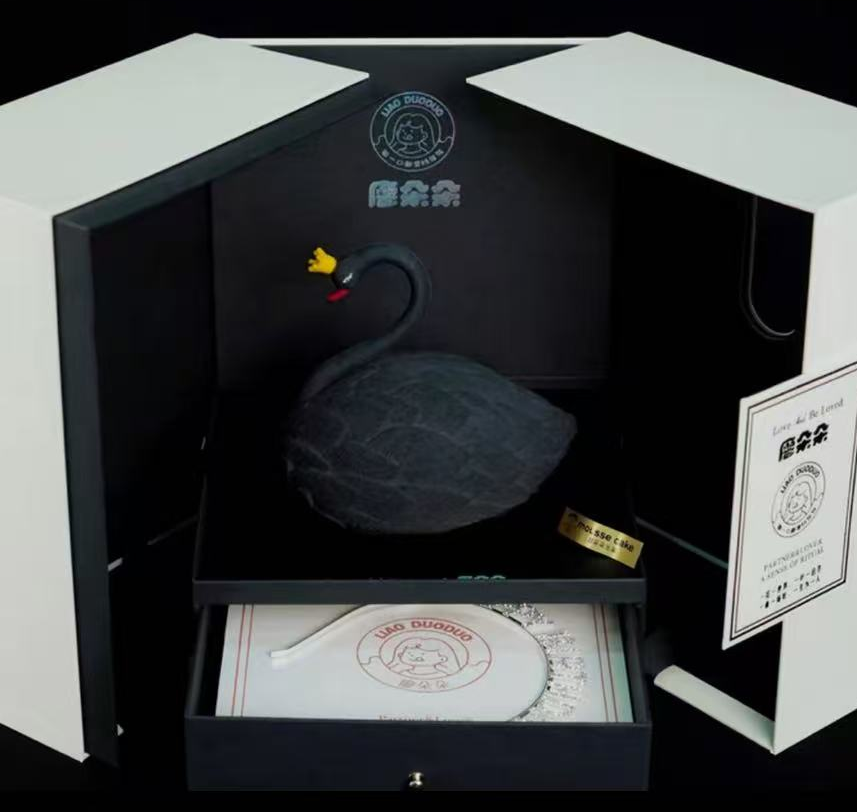 法式墓斯蛋糕｜黑天鹅