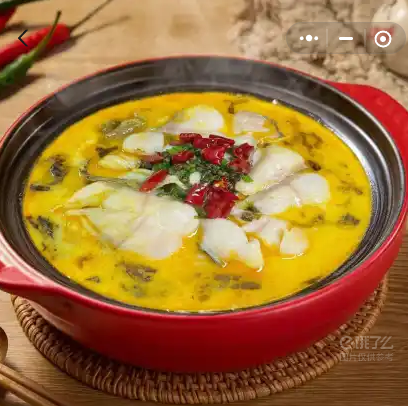 酸菜鱼煲+配菜+米饭