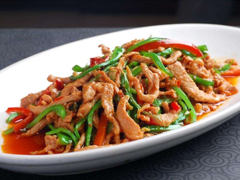 青红椒炒肉丝（现烧）